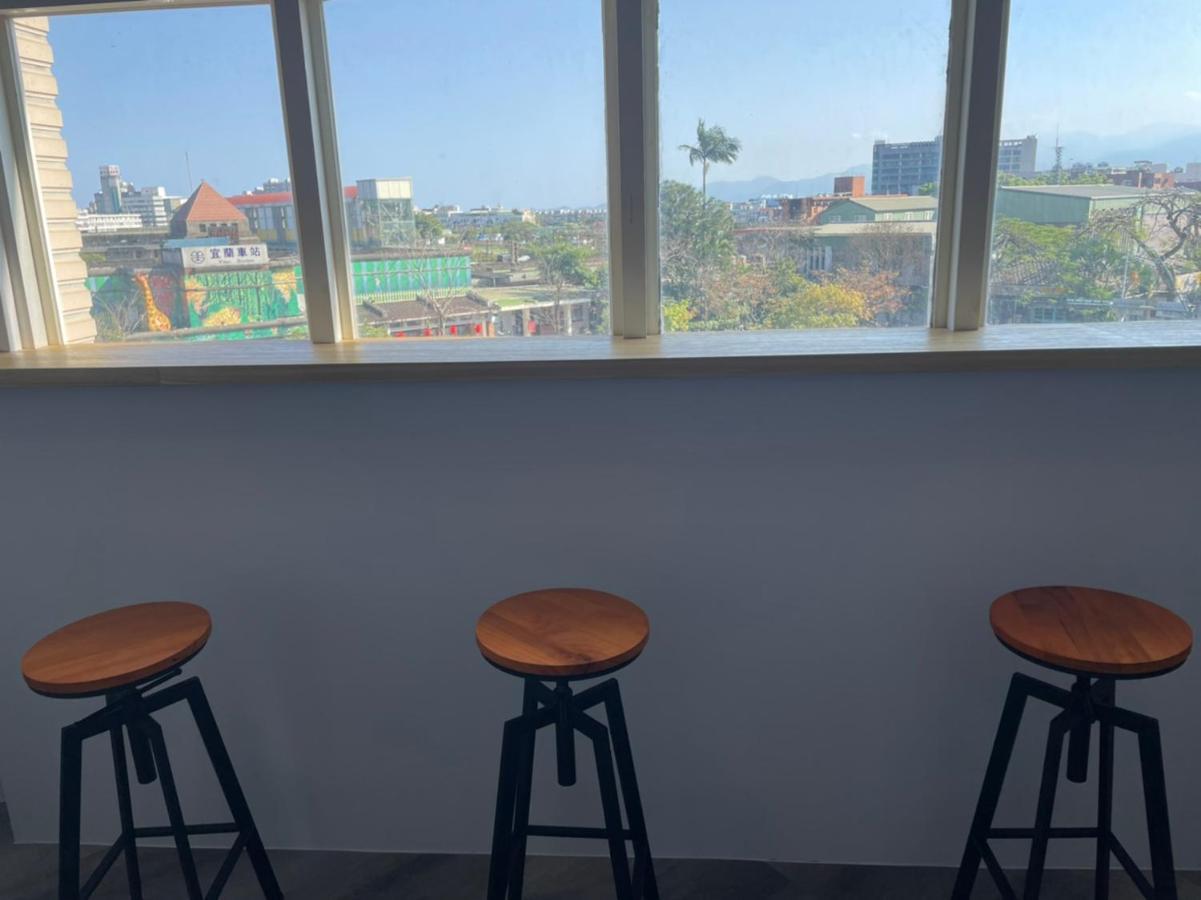 One Night Hostel Yilan Exterior foto