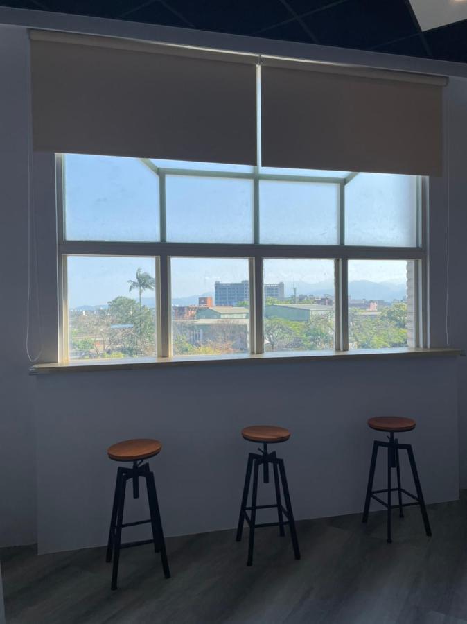One Night Hostel Yilan Exterior foto