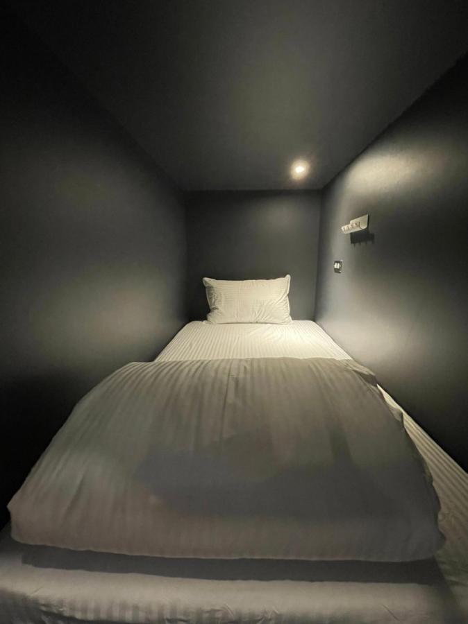One Night Hostel Yilan Exterior foto